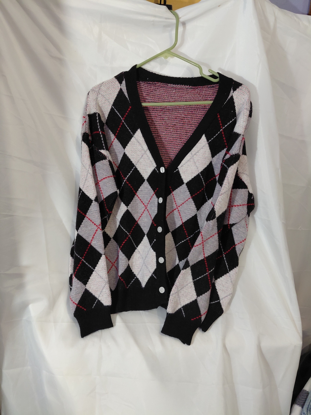 Source Unknown Black and Light Pink Argyle Button Cardigan